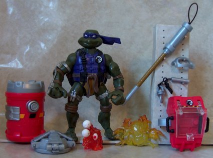 Monster Trapper Donatello with accessories