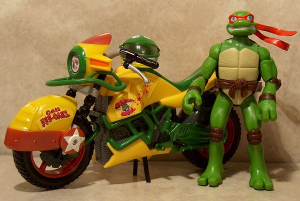 Michelangelo Stunt Rider vehicle and figure