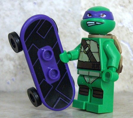 Donatello with skateboard