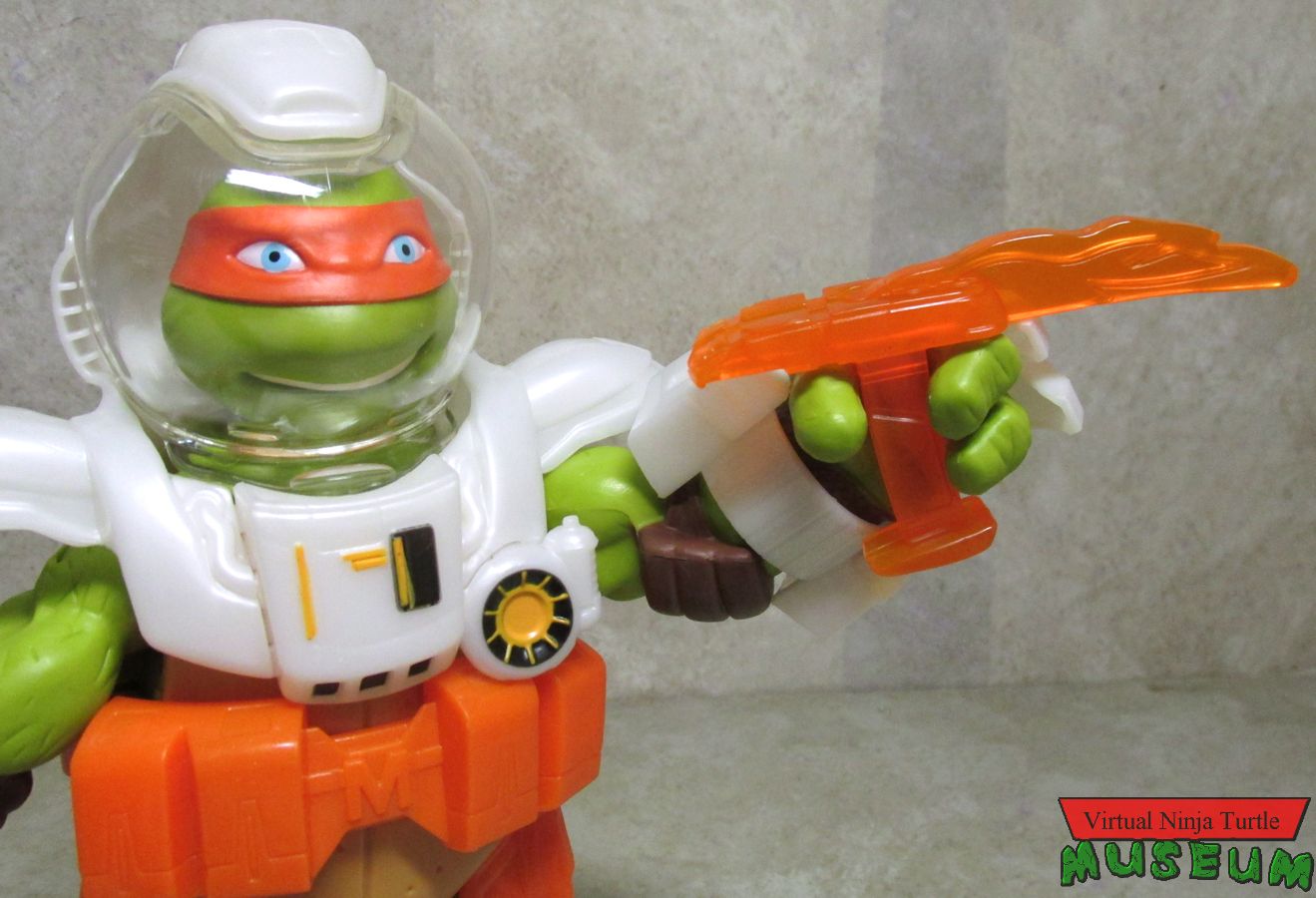 Dimension X Michelangelo with weapons