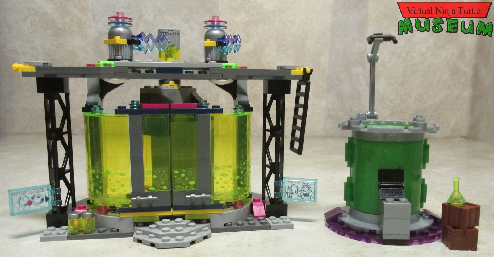 Mega Bloks verses Lego labs