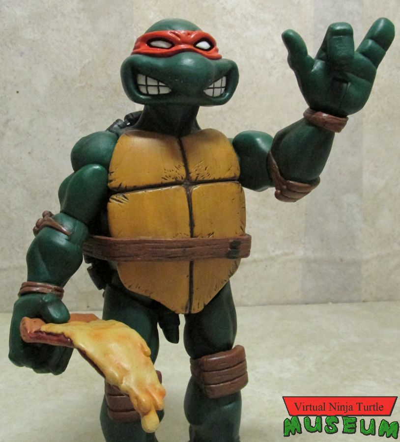Michelangelo with pizza