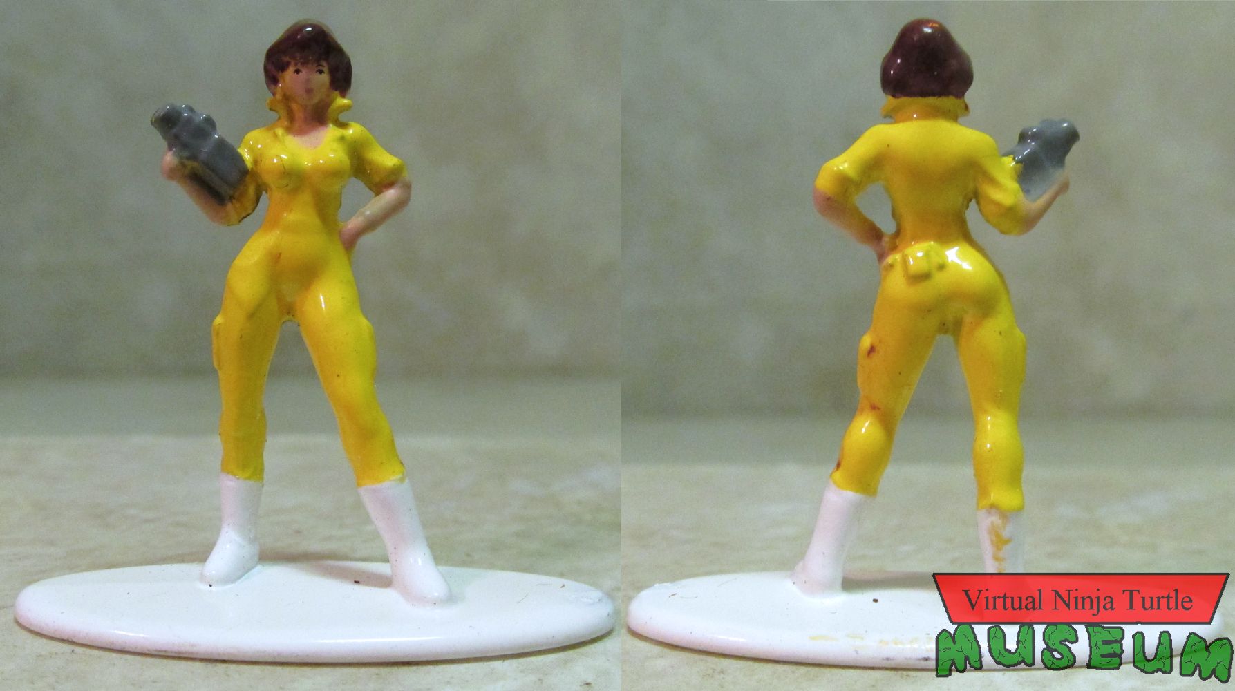 April O'Neil front and back