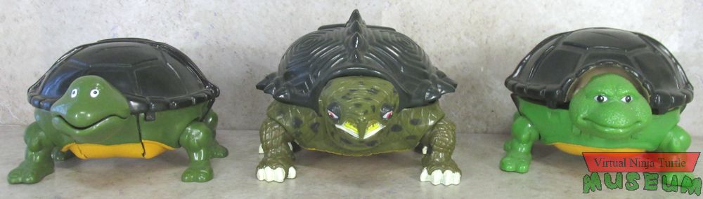 This offbrand Ninja gear company is selling a turtle shell costume :  r/CrappyDesign