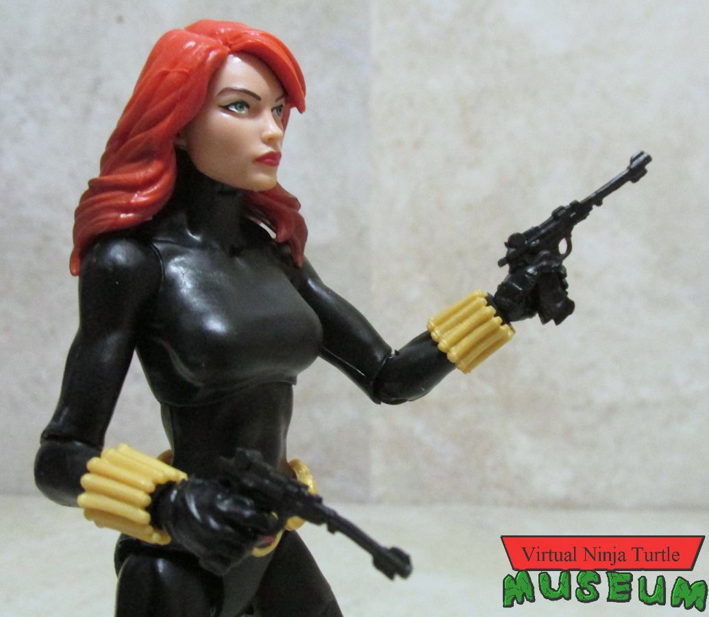 Black Widow with pistols