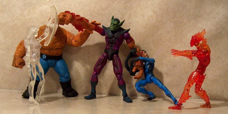 Fantastic Four vs Super Skrull