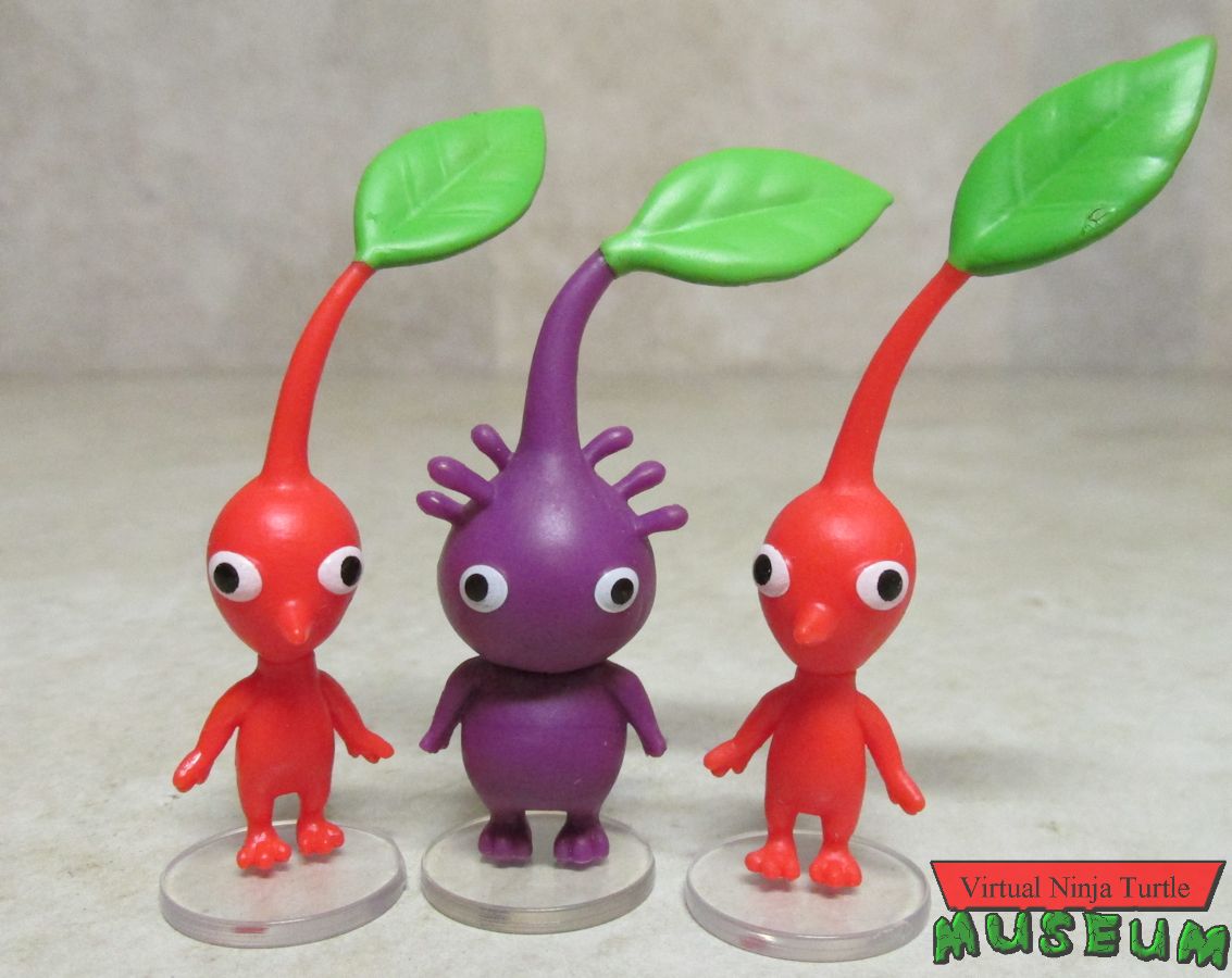 Red and purple pikmin
