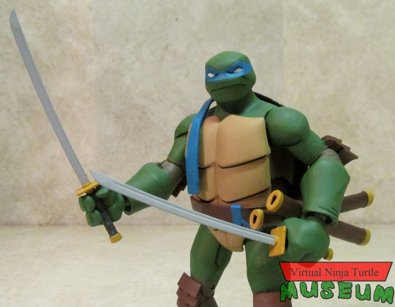 DC Collectibles Batman vs Teenage Mutant Ninja Turtles Figures Review